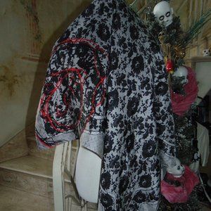 Juicy Couture Multi-Function Floral Lace Print Large Scarf Black White 35 X 35